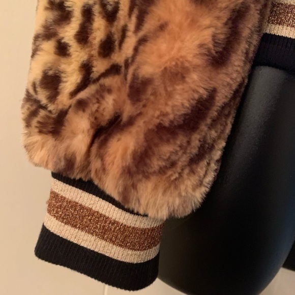 Bailey 44 faux fur leopard bomber jacket - Picture 6 of 12